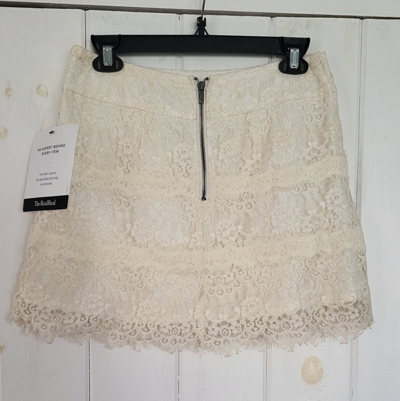 The Kooples Cream Lace Front Fold Mini Skirt Size 6 - Picture 4 of 11